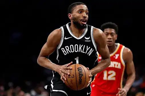 包含今晨山东男篮更衣室发声国际比赛日摩纳哥调整名单以备法甲，媒体一致点评：布鲁克林篮网迎来里程碑的词条